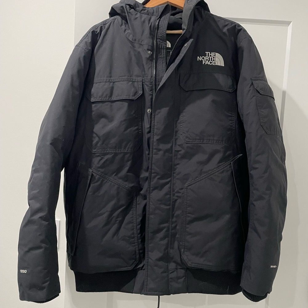 The North Face Men’s Black Hooded Down Puffer Bomber Parka